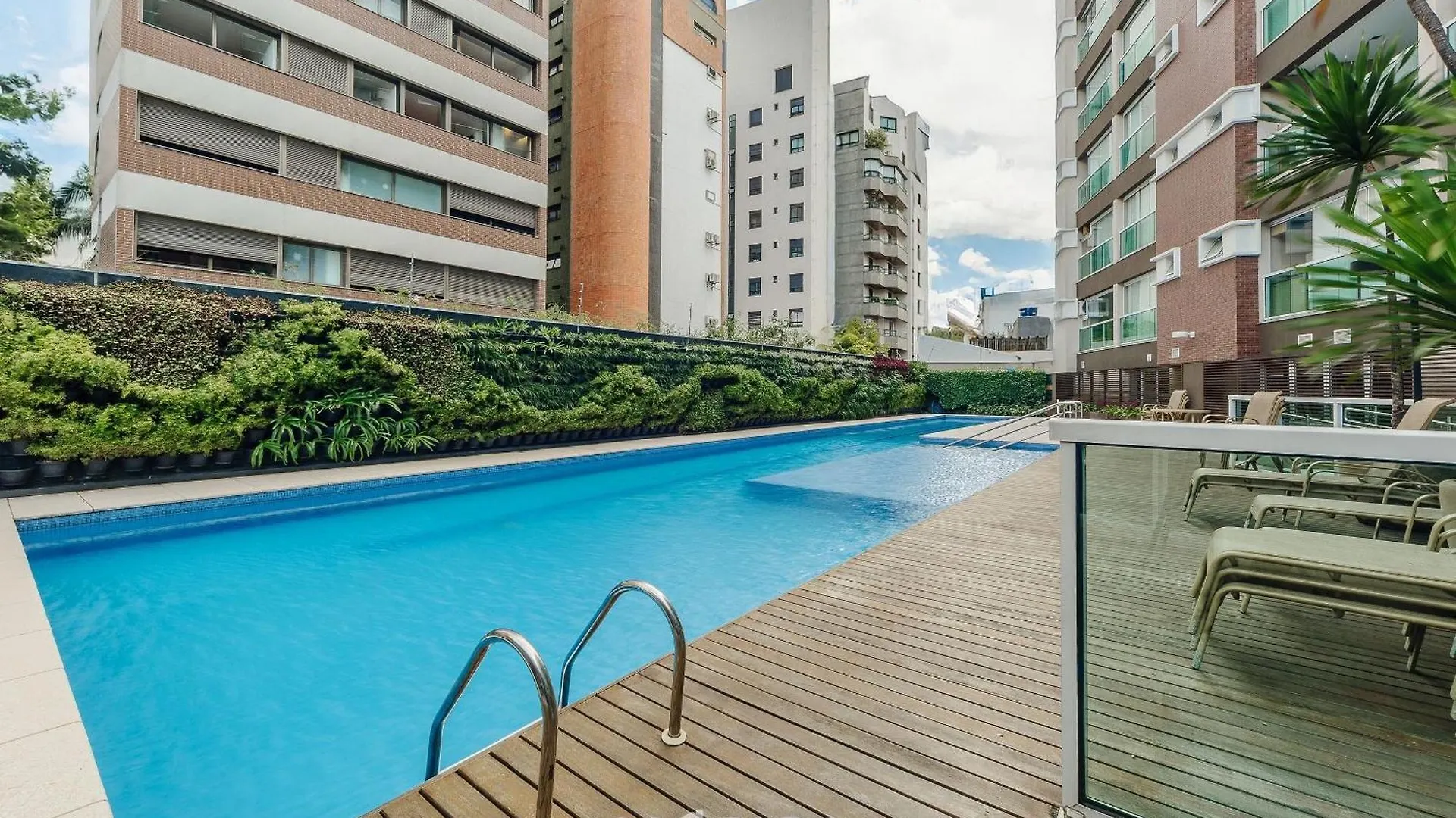 Apto C/ Varanda A 750M Do B. Do Batman Pdm0208 São Paulo